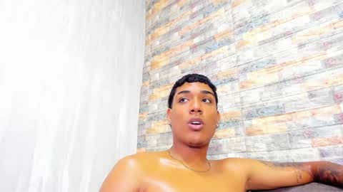crissavage online show from 22, 5, 2026