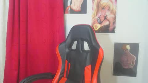 Snapshot of crissmodell_777 chatting on 7, 1, 2026 C R I S S online show from 7, 1, 2026