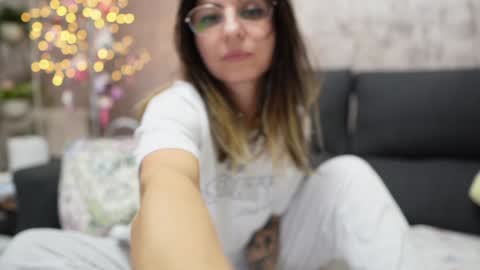 crissy_love online show from 21, 1, 2025