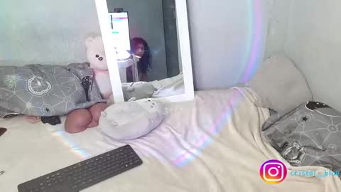 Snapshot of cristal__blue chatting on 20, 12, 2025 Cristal online show from 20, 12, 2025