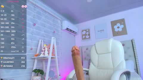 Cristal  online show from 13, 12, 2024