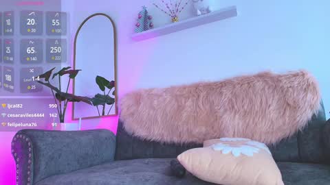 Cristal  online show from 18, 12, 2024
