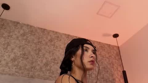 Cristal  online show from 21, 12, 2025