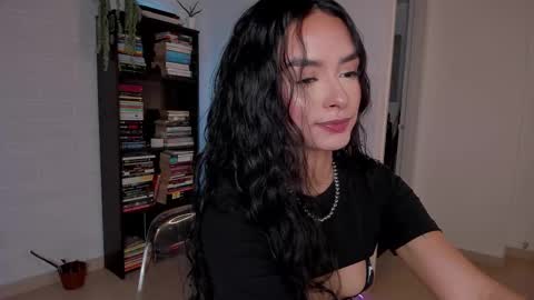 Snapshot of cristal_roberts_ chatting on 9, 3, 2026 Cristal online show from 9, 3, 2026