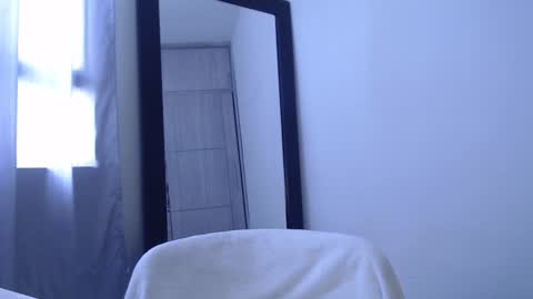 Cristal  online show from 1, 12, 2024