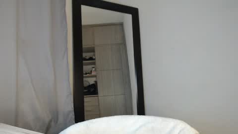 Cristal  online show from 22, 1, 2025