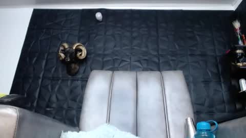 Hanna  online show from 28, 2, 2026