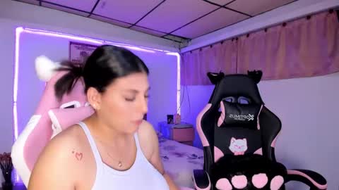 cristal_smith20 online show from 14, 3, 2026