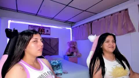 Snapshot of cristal_smith20 chatting on 24, 4, 2026 cristal_smith20 online show from 24, 4, 2026