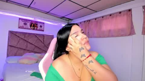 Snapshot of cristal_smith20 chatting on 19, 6, 2026 cristal_smith20 online show from 19, 6, 2026