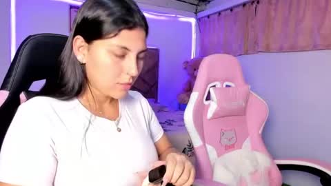 Snapshot of cristal_smith20 chatting on 3, 7, 2026 cristal_smith20 online show from 3, 7, 2026