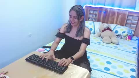 Snapshot of cristall_dulce_ chatting on 31, 12, 2024 cristall online show from 31, 12, 2024