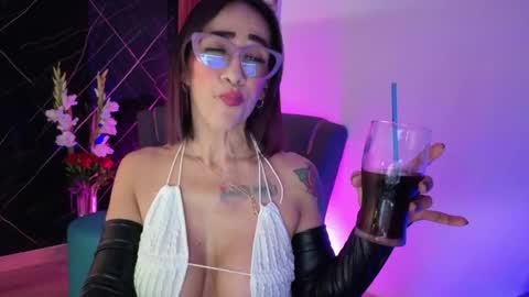 cristal miller online show from 18, 5, 2026