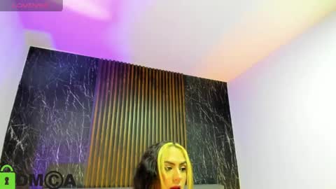 Snapshot of cristallsweett chatting on 2, 5, 2026 cristal acosta online show from 2, 5, 2026