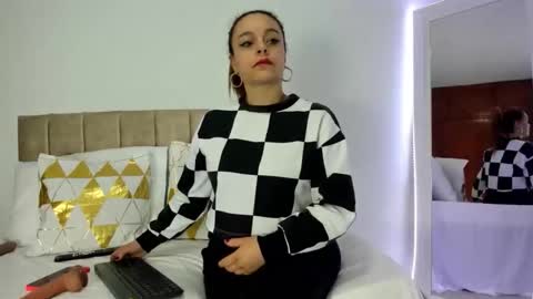 cristal walker online show from 16, 11, 2025