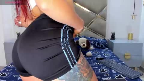  Independent Model online show from 17, 2, 2025