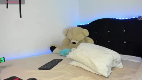 Snapshot of cristina_fernando chatting on 16, 6, 2026 soycriss online show from 16, 6, 2026