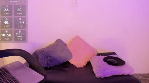 Snapshot of cristina_joy chatting on 28, 4, 2026 cristina_joy online show from 28, 4, 2026