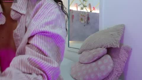 Snapshot of cristinnray chatting on 7, 10, 2025 Cristin online show from 7, 10, 2025