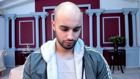 Cristobal Alzate online show from 4, 1, 2025