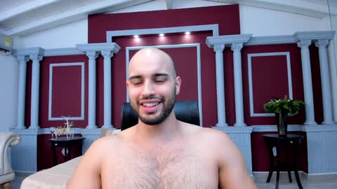 Cristobal Alzate online show from 4, 1, 2025