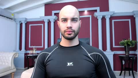 Cristobal Alzate online show from 7, 1, 2025