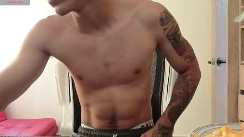 cristopher23  online show from 7, 10, 2025