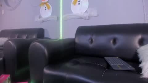 Cristopher online show from 4, 1, 2025