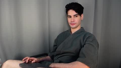 cristopher online show from 24, 11, 2025