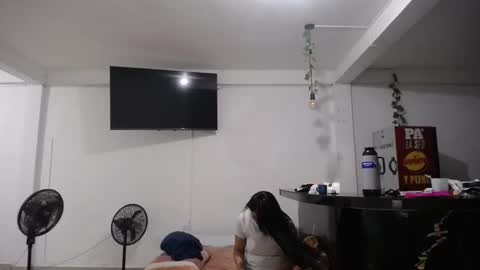 crisyoha4020 online show from 25, 10, 2025