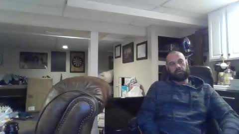 Snapshot of crm400 chatting on 17, 1, 2026 billybasement online show from 17, 1, 2026