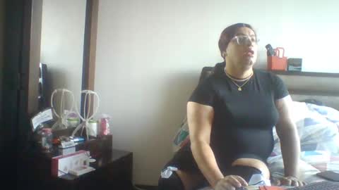Snapshot of crossdresser64 chatting on 6, 1, 2025 Linda Cross online show from 6, 1, 2025