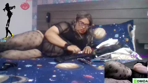 Snapshot of crossdresser64 chatting on 15, 11, 2025 Linda Cross online show from 15, 11, 2025