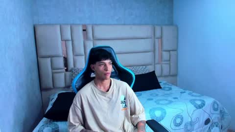 Croy online show from 8, 4, 2026