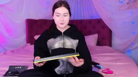 Kitty online show from 11, 5, 2026