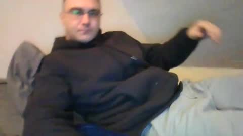 Crush380 online show from 8, 3, 2025