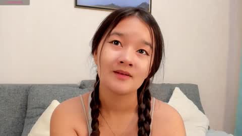 crushbaandicute111 online show from 12, 10, 2025