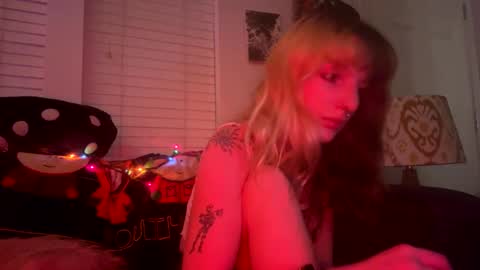 Snapshot of crylei chatting on 31, 12, 2024 kybaby online show from 31, 12, 2024