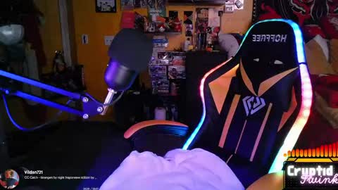 Snapshot of cryptidtwink chatting on 9, 4, 2026 CryptidTwink online show from 9, 4, 2026