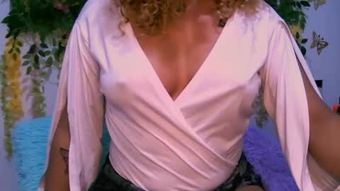 crysrus online show from 12, 10, 2025