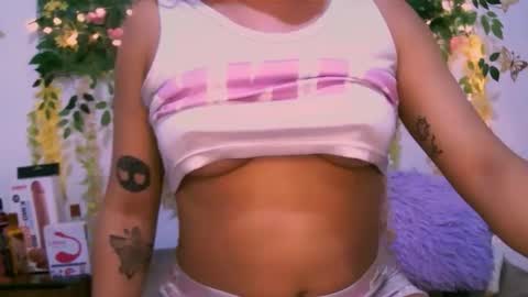 Snapshot of crysrus chatting on 13, 12, 2025 crysrus online show from 13, 12, 2025