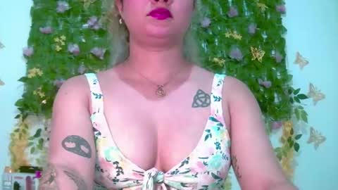crysrus online show from 18, 5, 2026