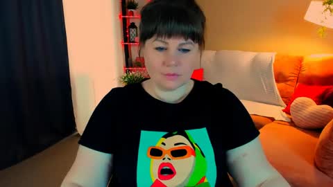 Snapshot of crystaalstaar chatting on 7, 5, 2026 Anna online show from 7, 5, 2026