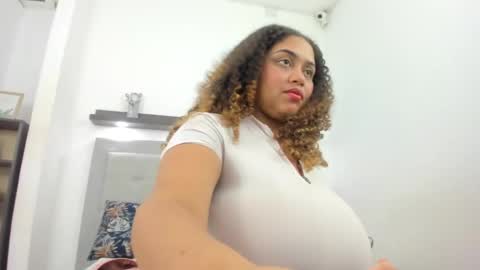 crystal_butterfly1 online show from 27, 12, 2024
