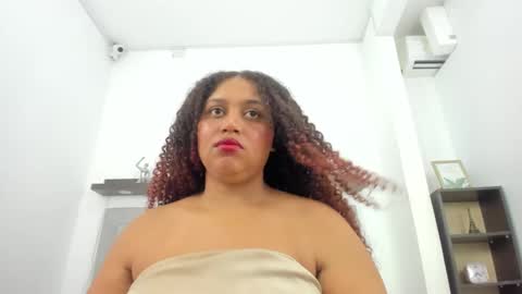 crystal_butterfly1 online show from 10, 1, 2025
