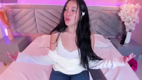 Snapshot of crystal_collinss_ chatting on 7, 2, 2025 crystal_collinss_ online show from 7, 2, 2025