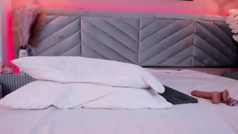 Snapshot of crystal_collinss_ chatting on 21, 2, 2025 crystal_collinss_ online show from 21, 2, 2025