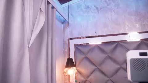 crystal_gilton online show from 9, 6, 2026
