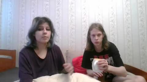 Snapshot of crystal_porn_love chatting on 4, 12, 2024 Crystal and Marcl online show from 4, 12, 2024