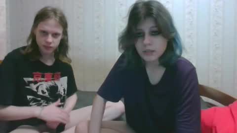 Snapshot of crystal_porn_love chatting on 4, 12, 2024 Crystal and Marcl online show from 4, 12, 2024